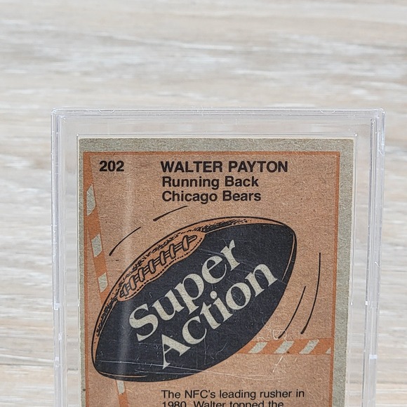 Walter Payton Autographed 1981 Topps Chicago Bears Super Action Football Card - Picture 5 of 6